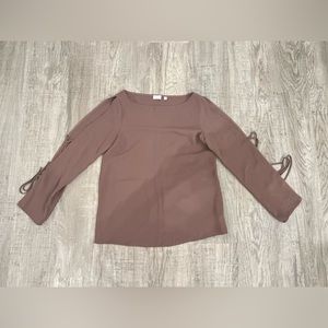 Aritzia Wilfred Top